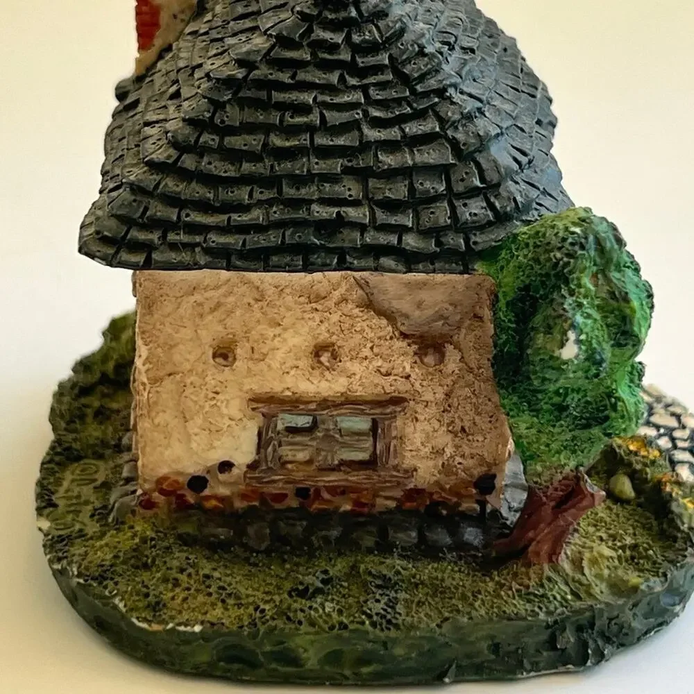 DICKINS VILLAGE miniatures “Rooms for Let”,